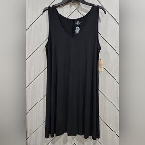 St. John's Bay Black Sleeveless Midi Dress